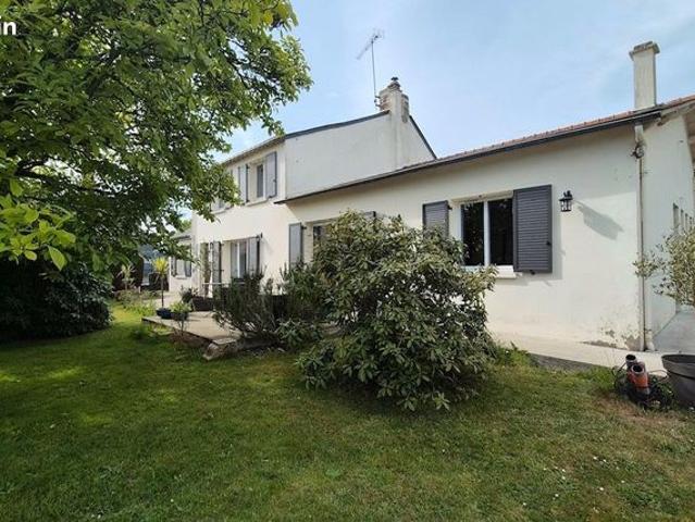 Longère 6 pièces 175 m²