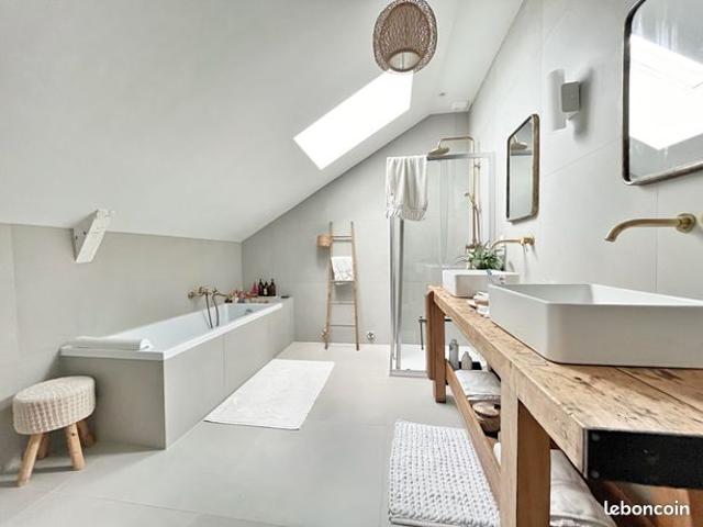Longère 6 pièces 190 m²