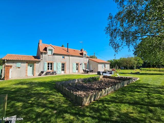 Longère 6 pièces 124 m²