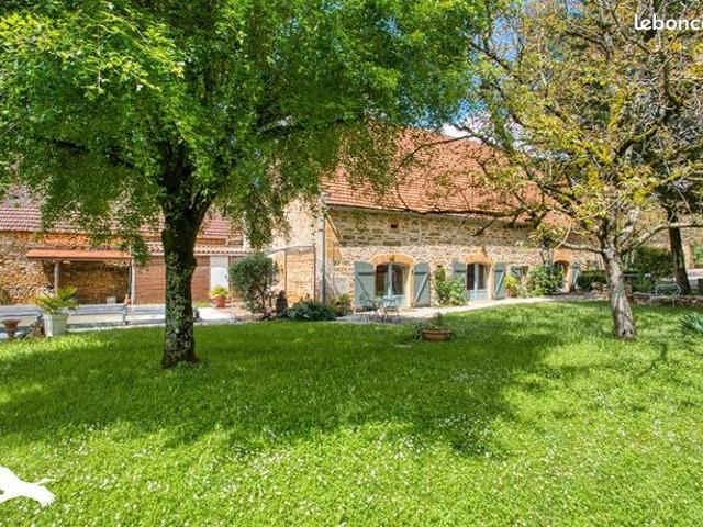 Longère 6 pièces 135 m²