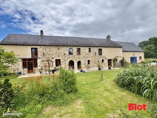 Longère 6 pièces 250 m²
