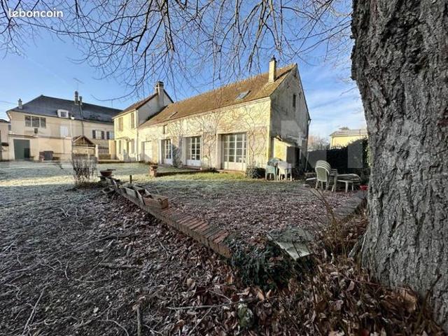 Longère 6 pièces 262 m²