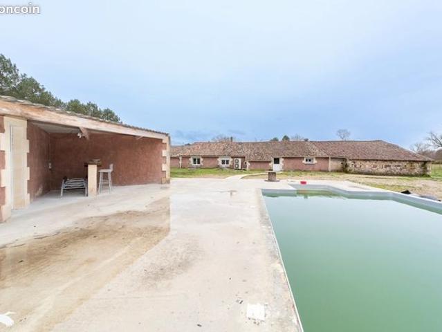 Longère 6 pièces 200 m²