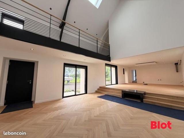 Longère 6 pièces 225 m²