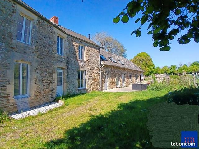 Longère 7 pièces 145 m²