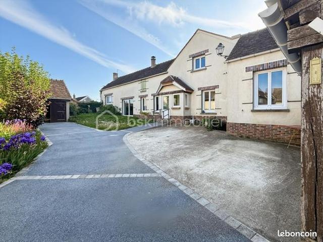 Longère 7 pièces 163 m²