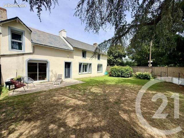 Longère 7 pièces 180 m²