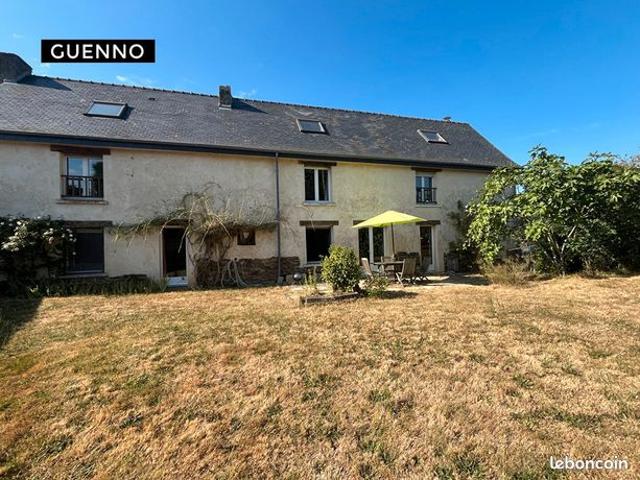 Longère 7 pièces 184 m²