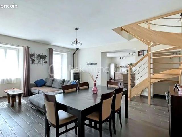 Longère 7 pièces 184 m²