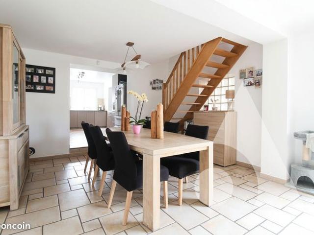 Longère 7 pièces 137 m²