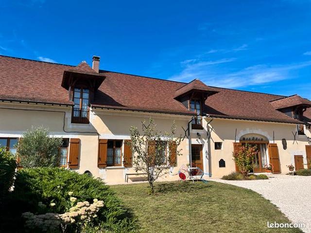 Longère 7 pièces 200 m²