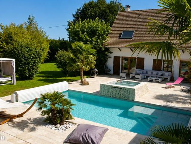 Longère 7 pièces 216 m²