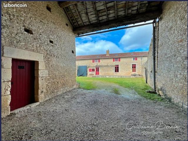Longère 7 pièces 230 m²