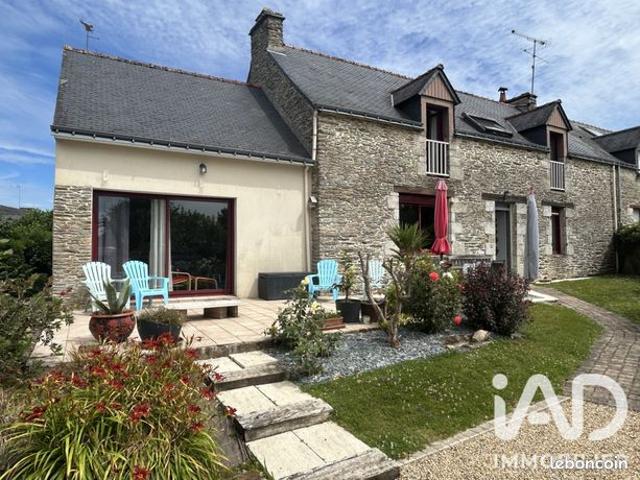 Longère 8 pièces 150 m²