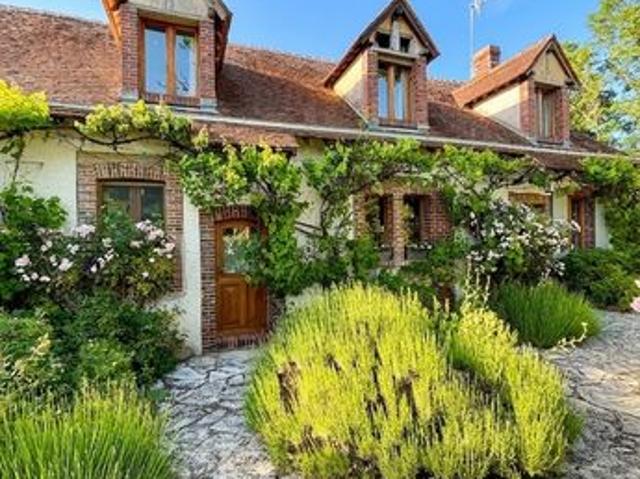 Longère 8 pièces 160 m²