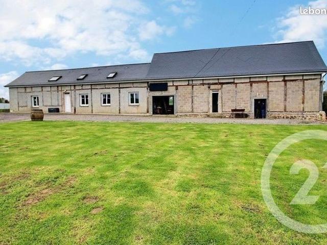 Longère 8 pièces 160 m²