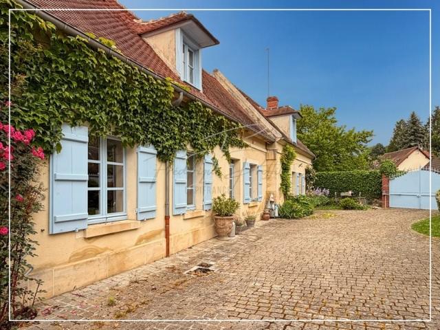 Longère 8 pièces 175M2 charme et modernité 175m² Agnetz