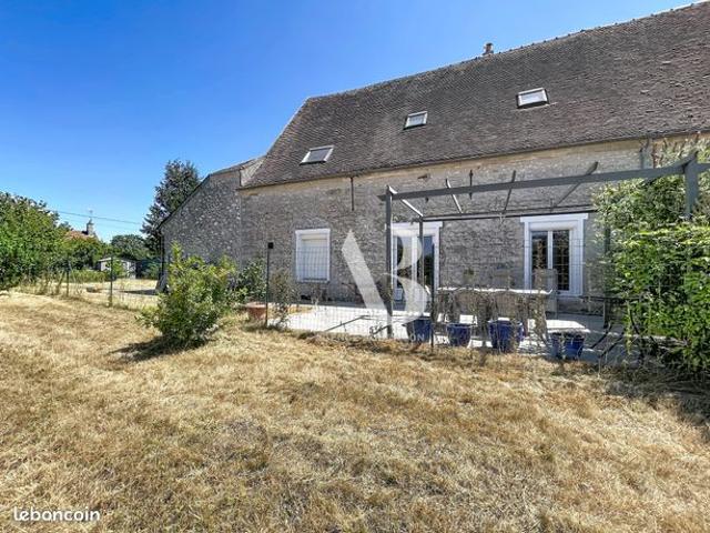 Longère 8 pièces 183 m²