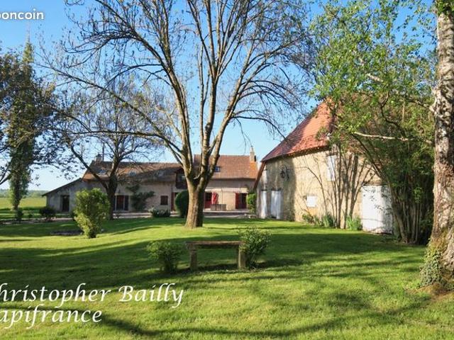 Longère 8 pièces 180 m²