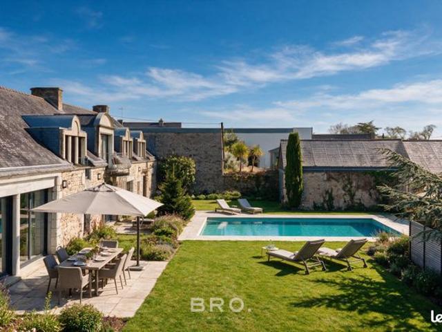 Longère 8 pièces 260 m²