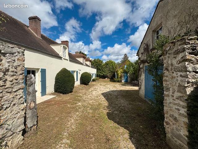 Longère 8 pièces 260 m²