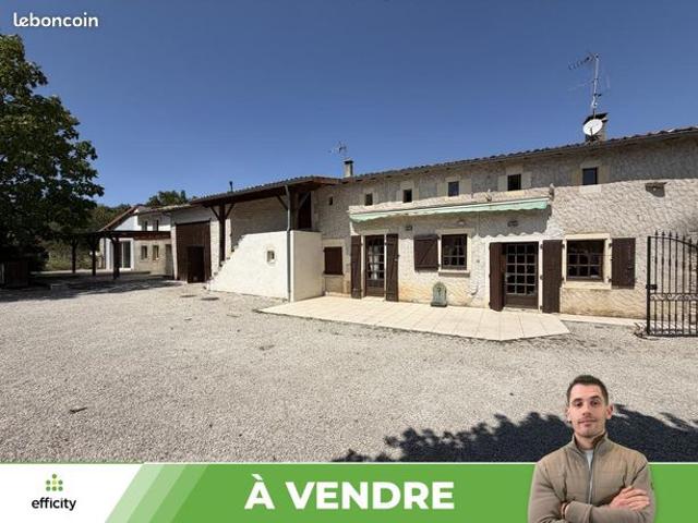 Longère 8 pièces 267 m²