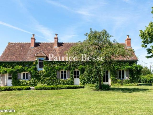 Longère 8 pièces 275 m²