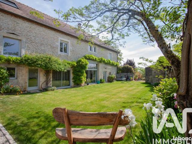 Longère 8 pièces 280 m²