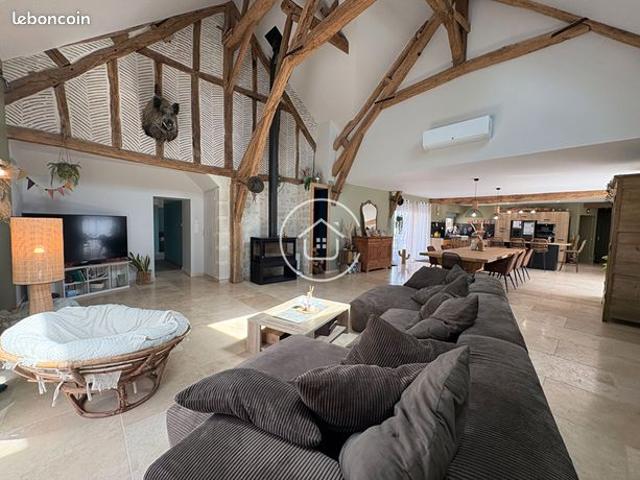 Longère 8 pièces 285 m²
