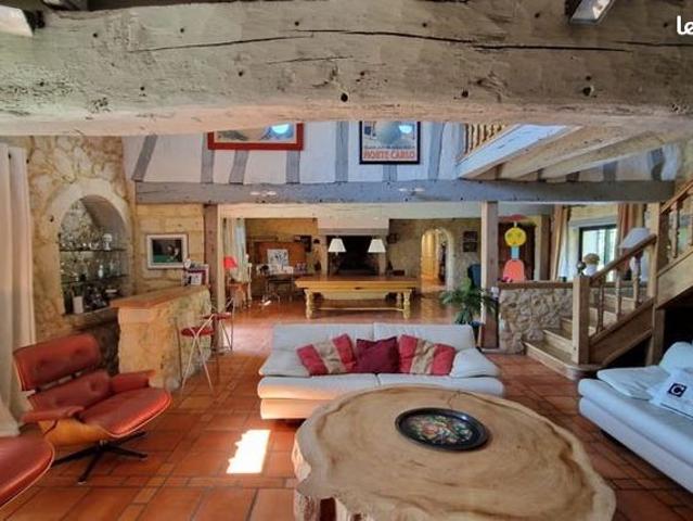 Longère 8 pièces 400 m²
