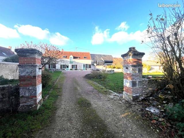 Longère 9 pièces 150 m²
