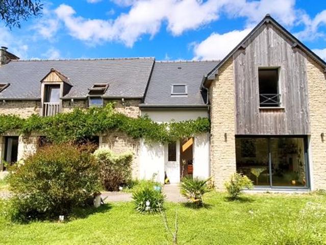 Longère 9 pièces 181 m²