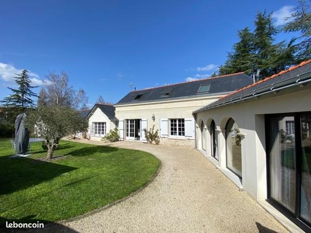 Longère 9 pièces 134 m²