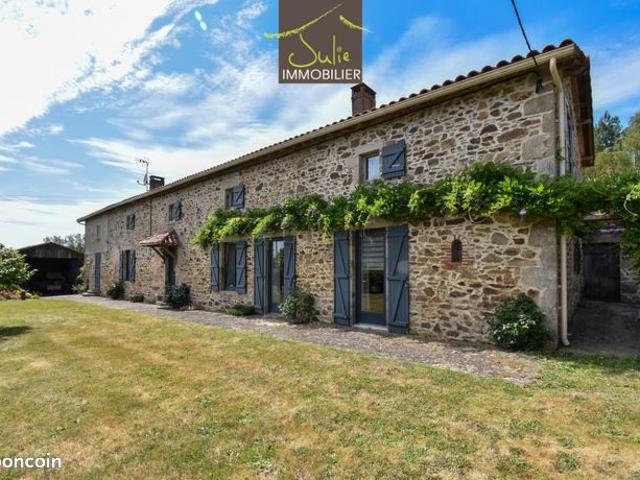 Longère 9 pièces 260 m²