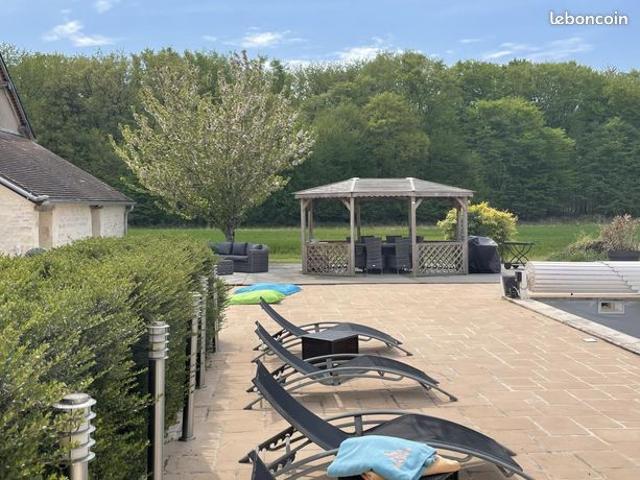 Longère 9 pièces 300 m²