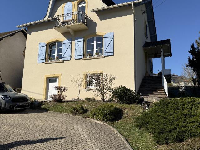 Maison individuelle de charme avec piscine Longeville les