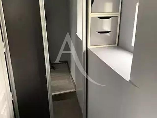 Longjumeau 91160 Location appartement 1 pièce t1 au dernier étage