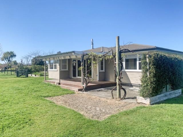 longlands, 3 bedrooms