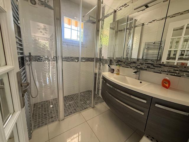 LONGPONT SUR ORGE Maison MEUBLEE 78.24 m² sur sous sol total