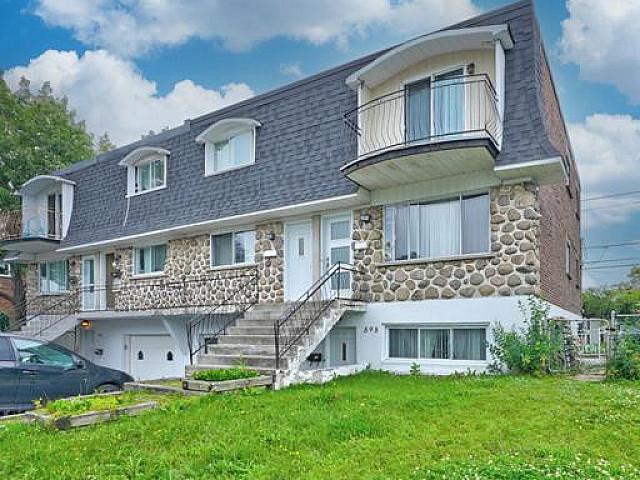 Longueuil: Beau Condo De Deux Chambres