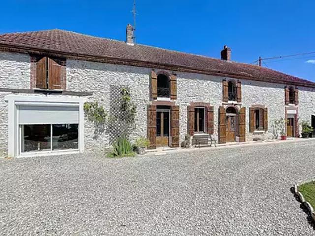 Longueville 77650 Achat / Vente maison 9 pièces t9 terrasse