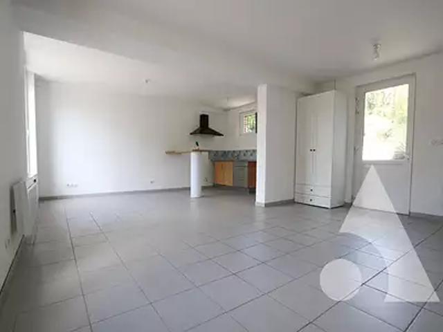 Longueil Sainte Marie 60126 Achat / Vente maison 4 pièces t4 au dernier étage