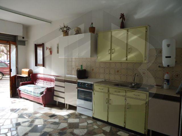LONJA EN VENTA ZONA MEDINA DE POMAR