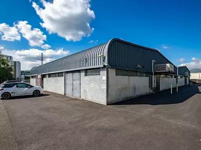 Lons 64140 Achat / Vente divers parking