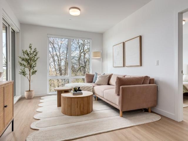Lonsdale Square Apartments 2 Bedroom Apartment for Rent at 126 21st St W, North Vancouver, BC V7M 1Y9 Central Lonsdale