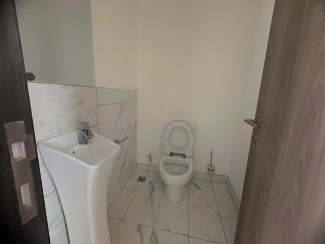 Look No Further! Elegant & Spacious 1 bedroom UNFURNISHED apartments for RENT In Rosslyn