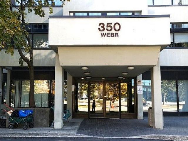 Look At This 3 Bdrm 2 Bth In Mississauga