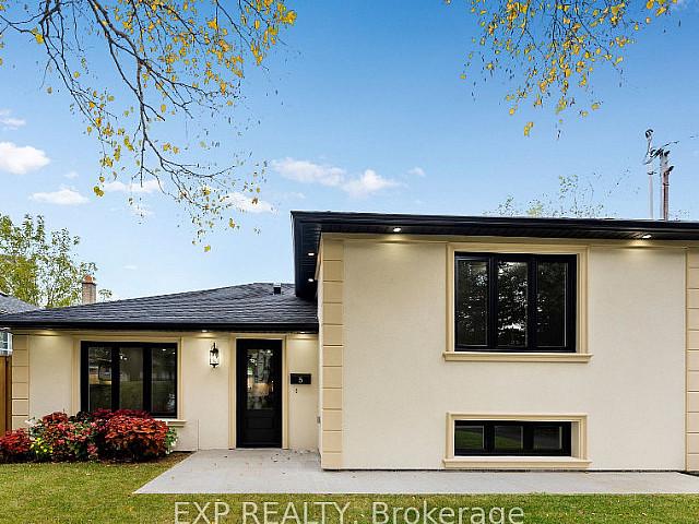 Look At This 4 Bdrm 4 Bth In Toronto