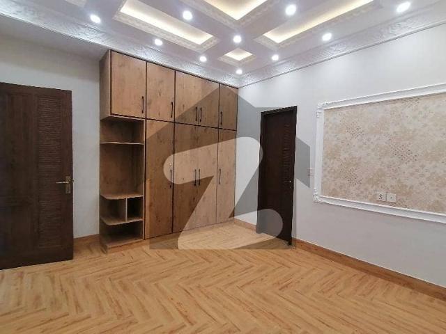 Looking For A House In LDA Avenue