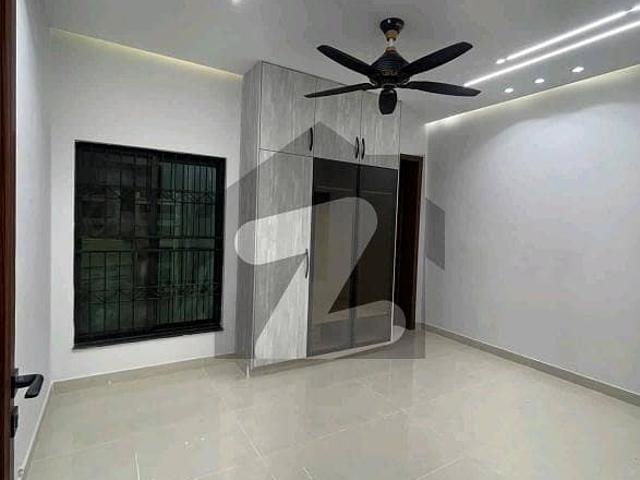 Looking For A Prime Location House In Lahore